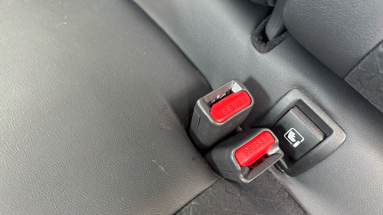 Nissan Juke 1.0 DiG-T 114 N-Connecta 5dr Petrol Hatchback